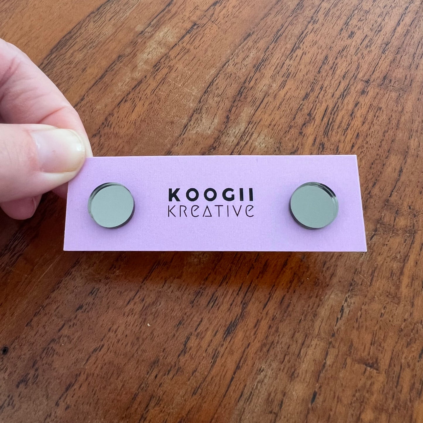'Lobelicious’ Single Stud (MINI)