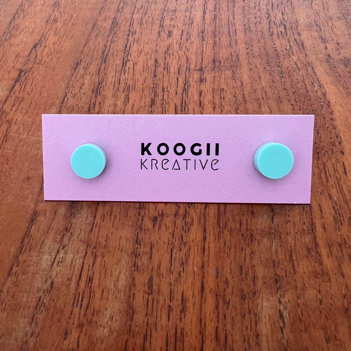 'Lobelicious’ Single Stud (MINI)