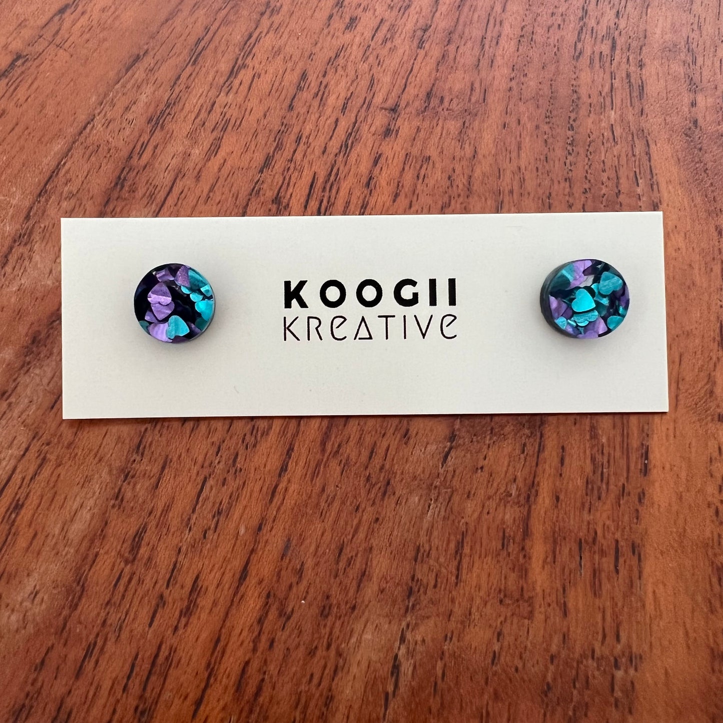 'Lobelicious’ Single Stud (MINI)